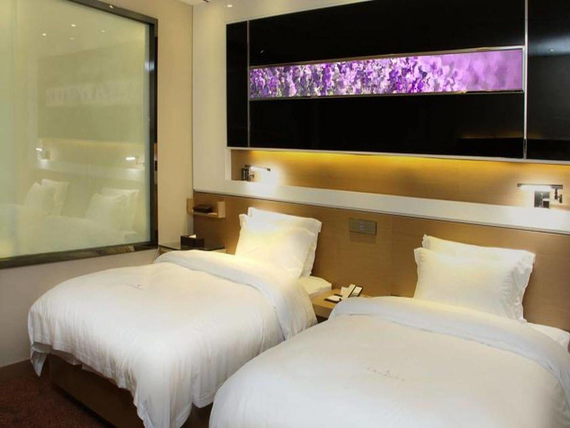 Lavande Hotel Zhuhai Gongbei Port Of Entry Exteriör bild
